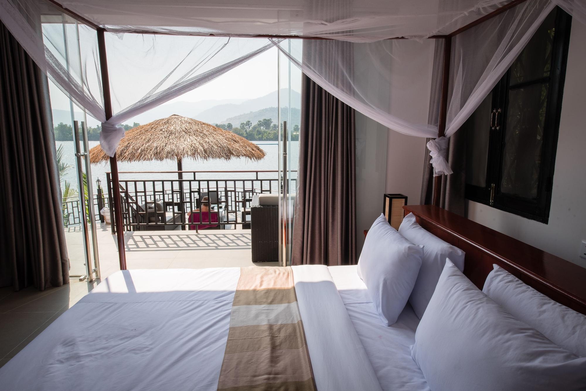 Villa Vedici Kampot Exteriör bild