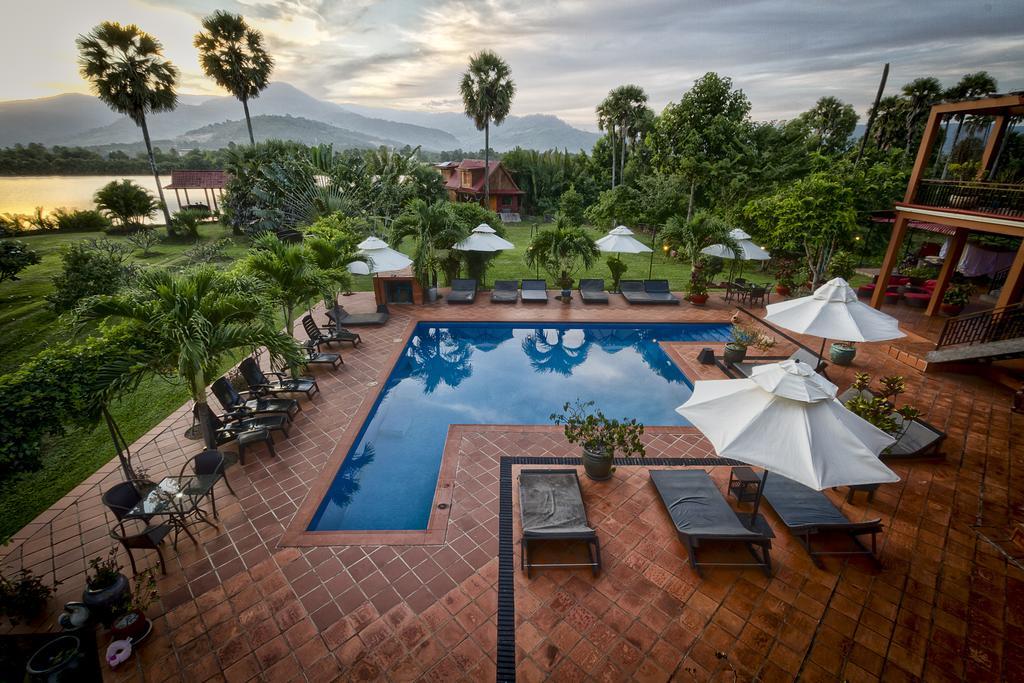 Villa Vedici Kampot Exteriör bild