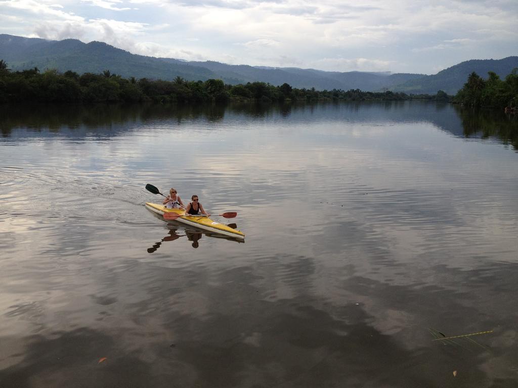Villa Vedici Kampot Exteriör bild