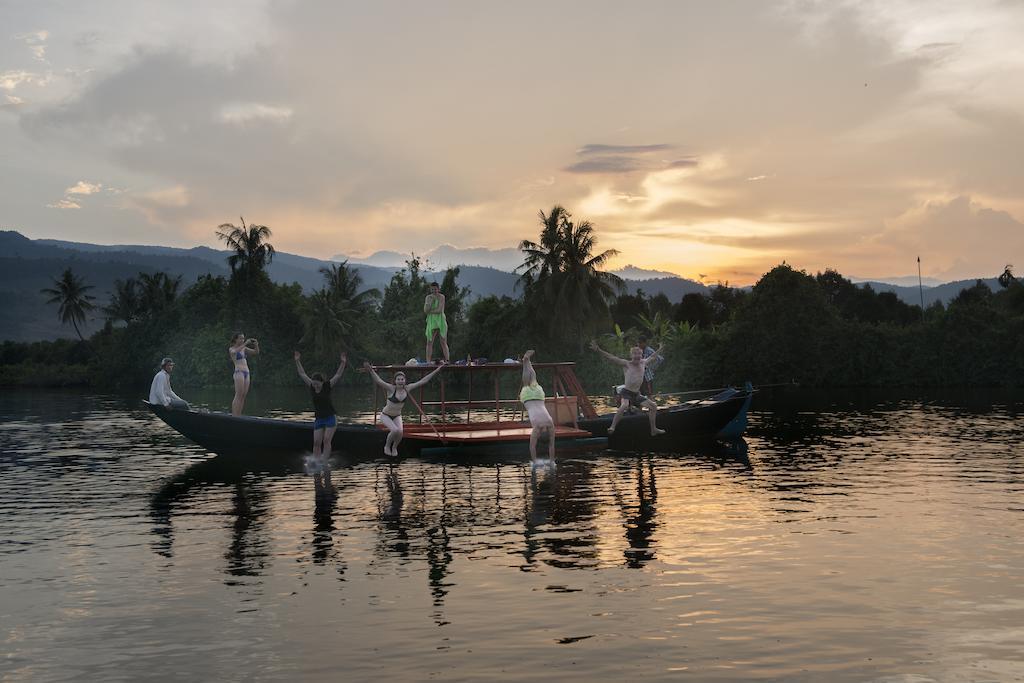 Villa Vedici Kampot Exteriör bild
