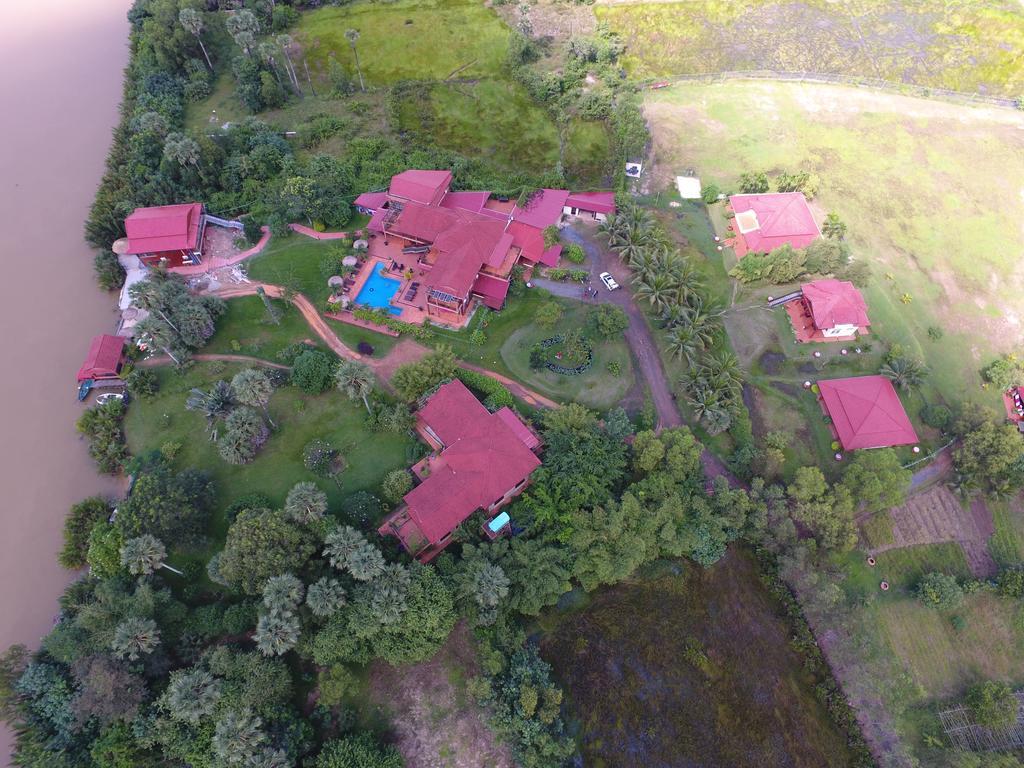 Villa Vedici Kampot Exteriör bild