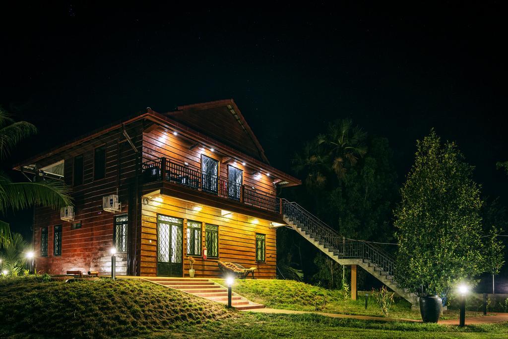 Villa Vedici Kampot Exteriör bild