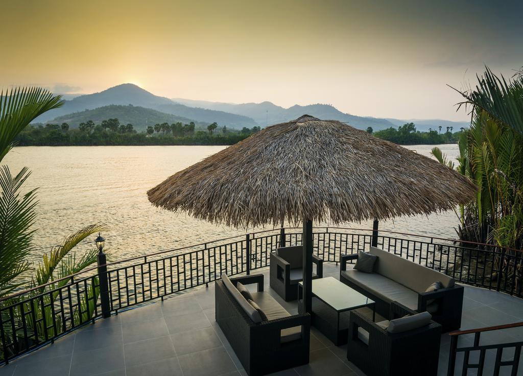 Villa Vedici Kampot Exteriör bild