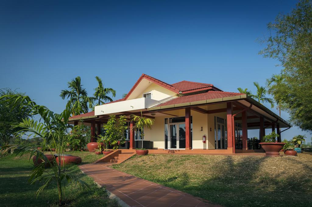 Villa Vedici Kampot Exteriör bild