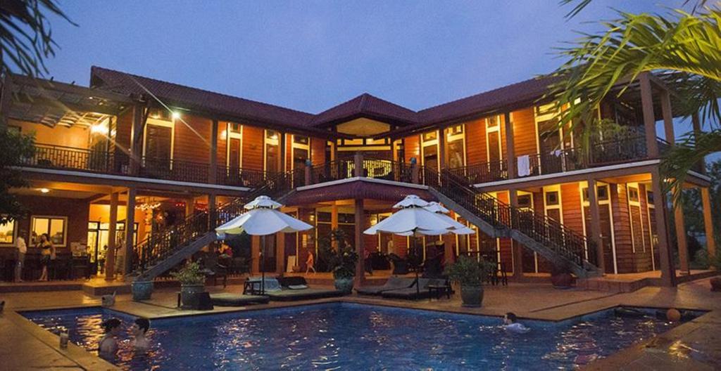 Villa Vedici Kampot Exteriör bild